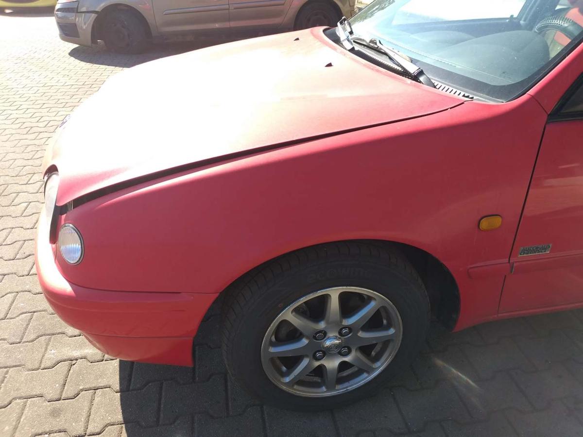 Toyota Corolla E11 original Kotflügel vorn links Rot Bj.2000